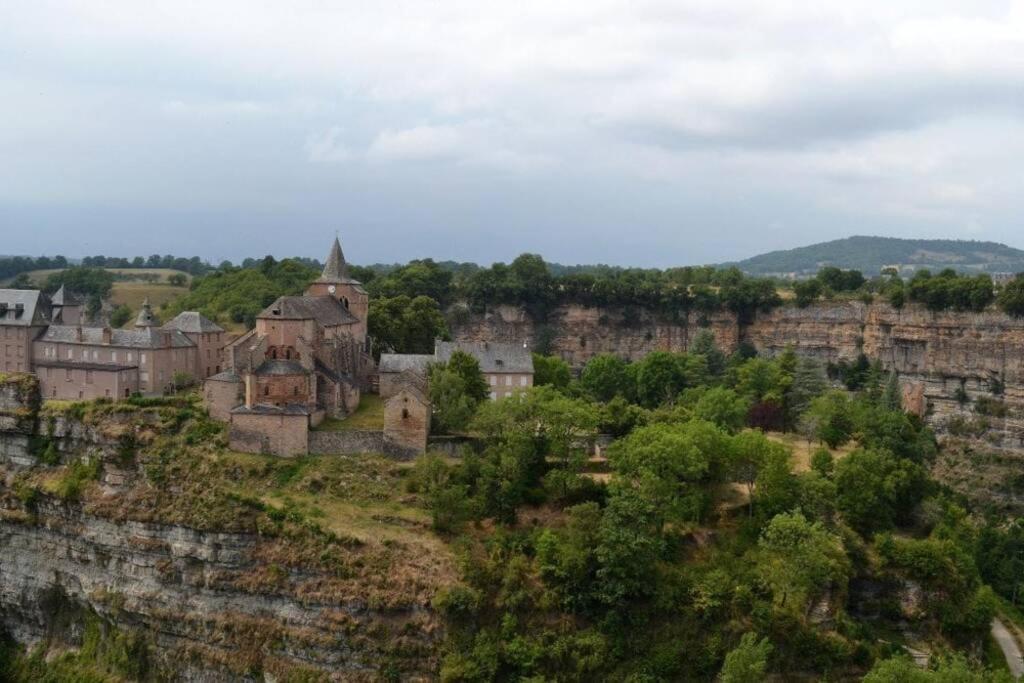 T 2 Dans Village Vacances 3 *** A Saint Geniez 2 Piscines Chauffee Pierrefiche  외부 사진